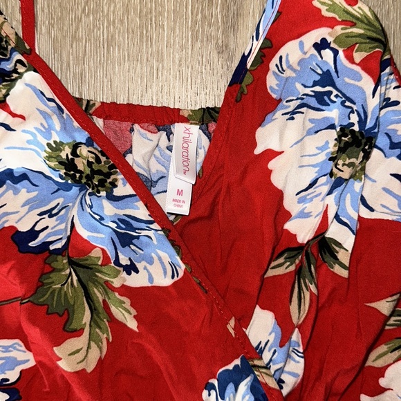 Red floral romper - Picture 4 of 6